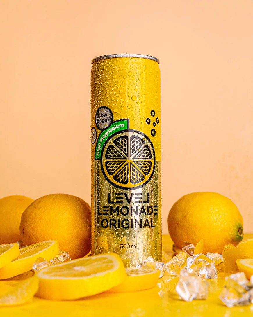 Level Lemonade can with lemons